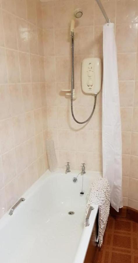 אינברנס Ness City Apartment מראה חיצוני תמונה